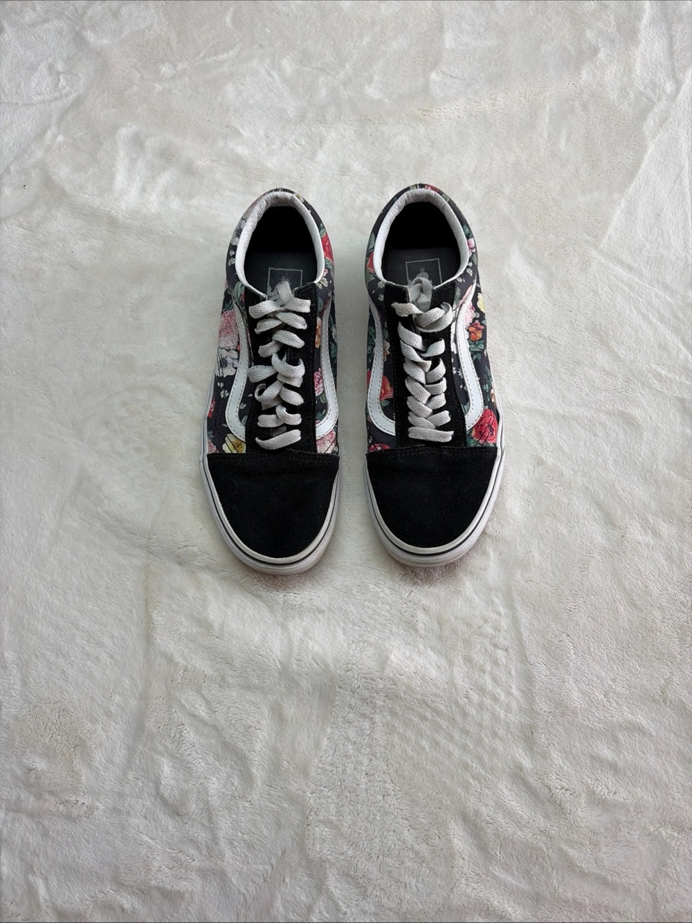 Vans Old Skool Floral Roses Canvas Suede Unisex Sneakers Men 6.5 / Women 8 Black